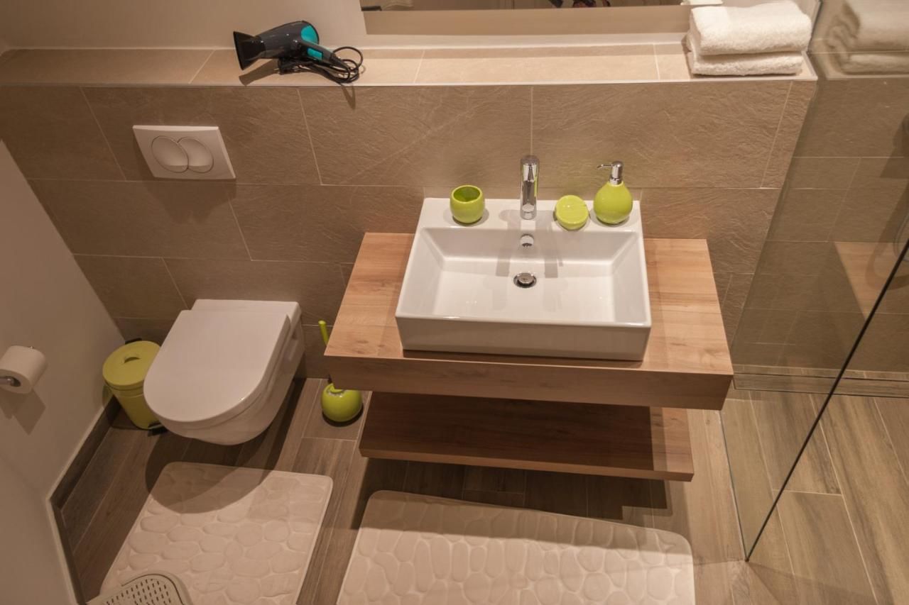 Апартаменты Apartments SLAVA Радовичи-24