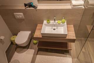 Апартаменты Apartments SLAVA Радовичи Апартаменты с 1 спальней-20