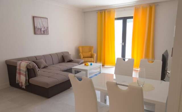 Апартаменты Apartments SLAVA Радовичи-36